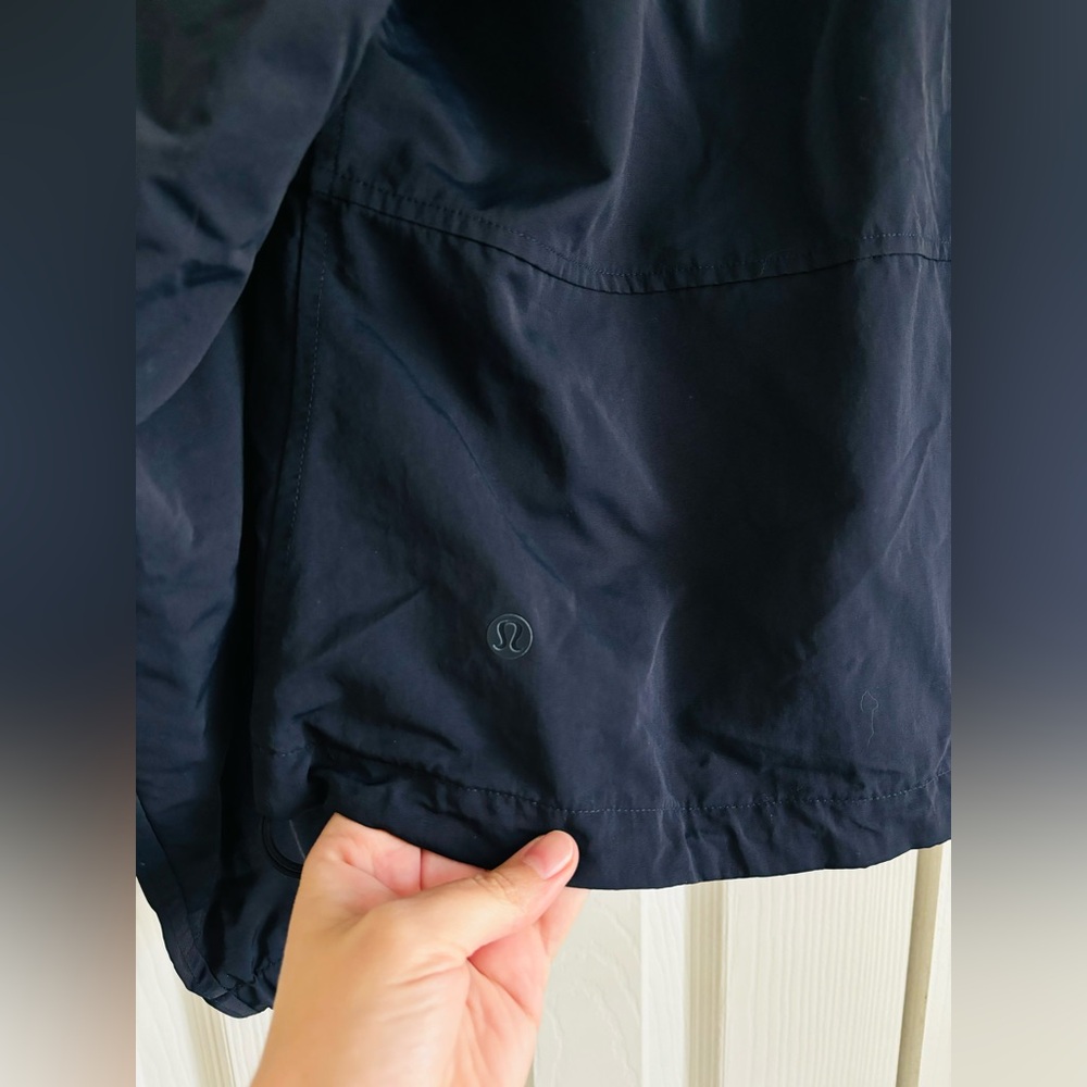 Lululemon Effortless Jacket - Picture 6 of 6